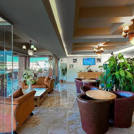 Ges Hotel Mamaja