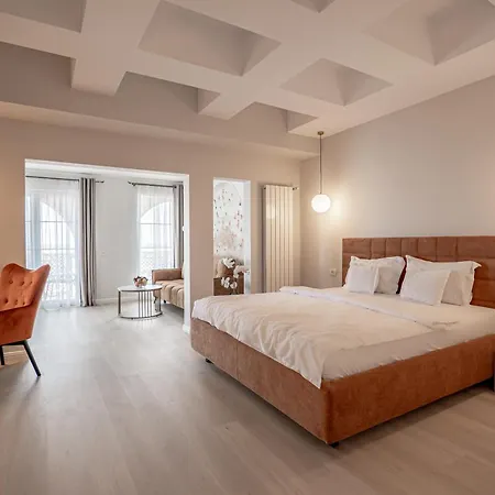 Hotel Ges 4*