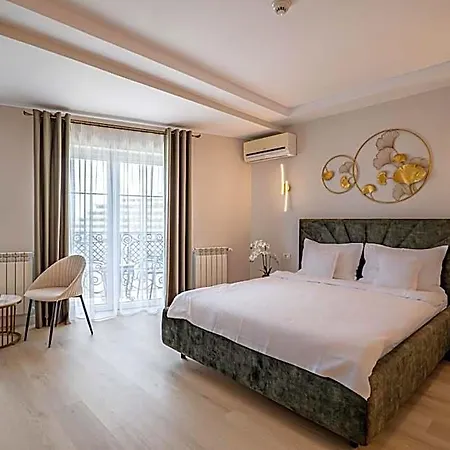 Ges Mamaia